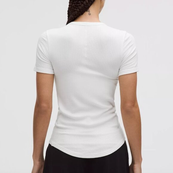 NWT! Lululemon 'Hold Tight' Short-Sleeve Shirt White Size 6 SOLD OUT - Picture 3 of 5